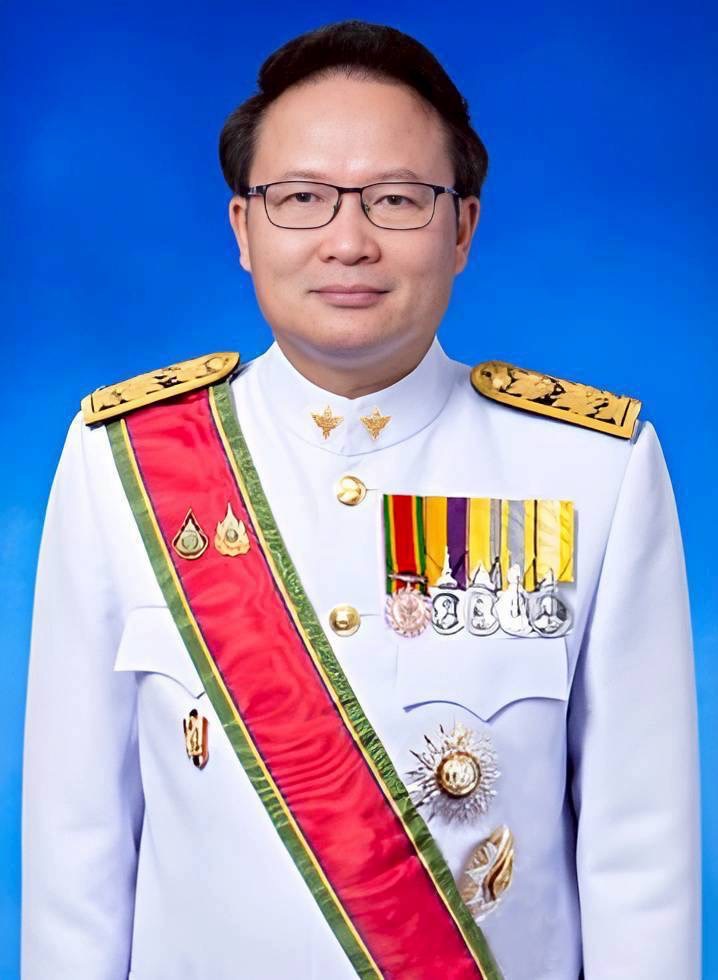 นายแพทย์ปรีดา วรหาร