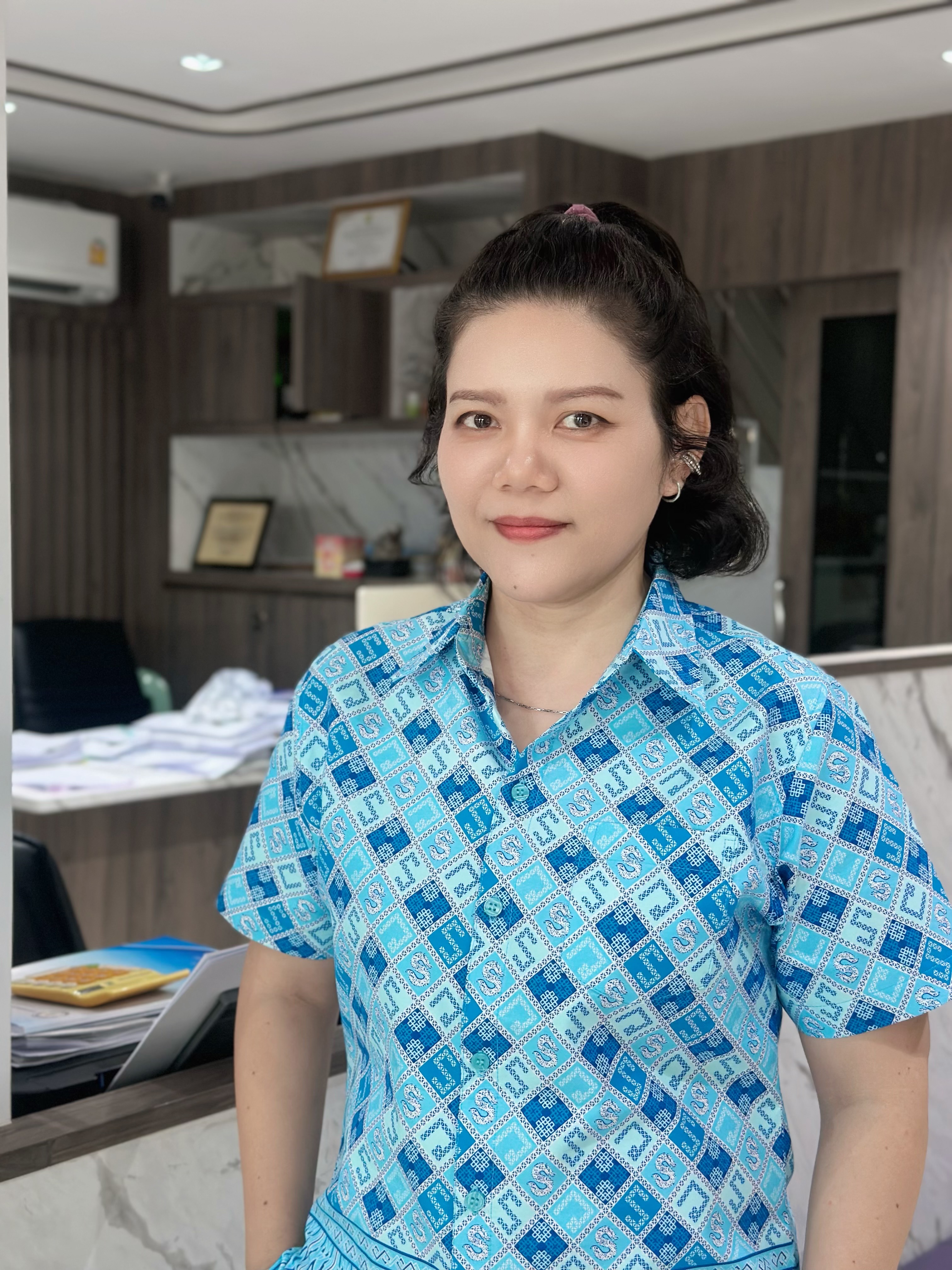 นางสาวกานดา เจียมวงศากุล