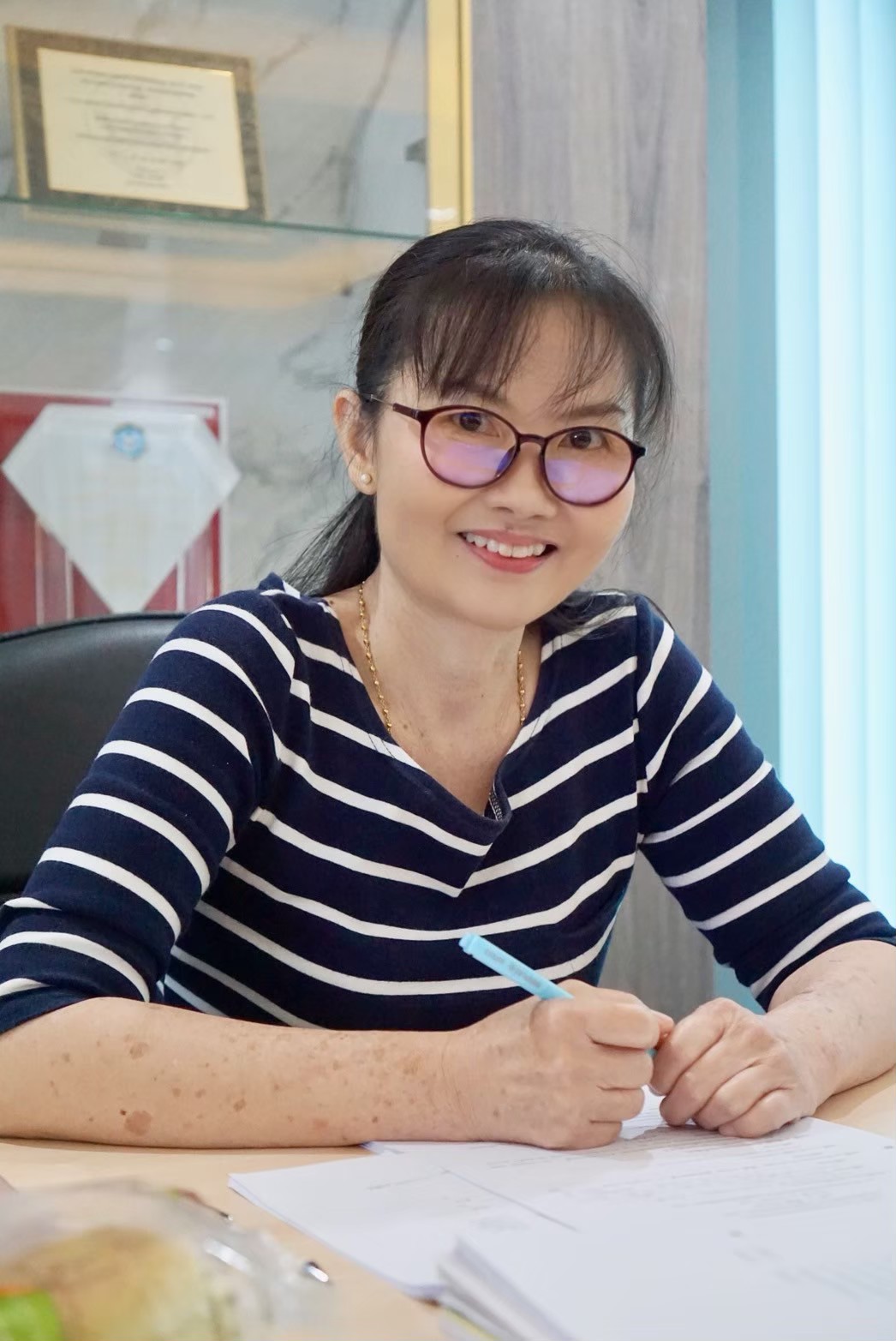 นาง ทัศนีย์ สถิตสมิทธ์