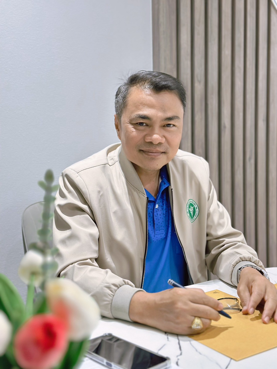 นาย บุญฤทธิ์ เฮ็งไล้