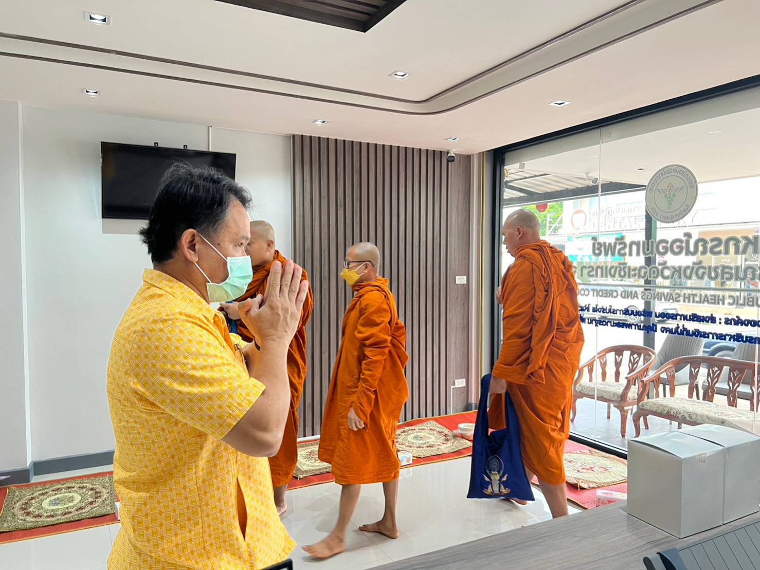 ทำบุญเลี้ยงพระ เนื่องในโอกาสวันขึ้นปีใหม่ 2566