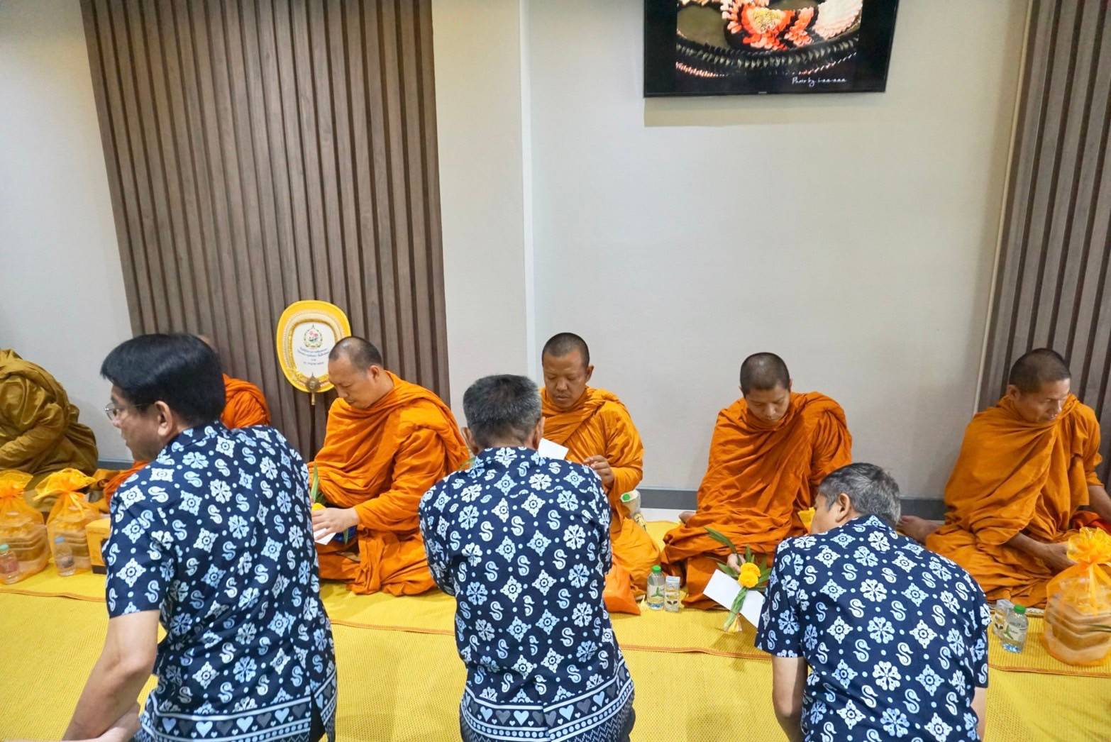 ทำบุญเลี้ยงพระ เนื่องในโอกาสวันขึ้นปีใหม่ 2567