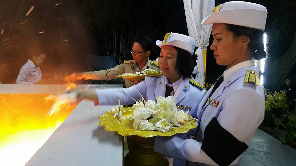 สมาชิกสหกรณ์ฯ จากทั่วทุกอำเภอในจังหวัดฉะเชิงเทรา เข้าร่วมงานพระราชพิธีถวายพระเพลิงพระบรมศพ พระบาทสมเด็จพระปรมินทรมหาภูมิพลอดุลยเดช บรมนาถบพิตร 26 ตุลาคม 2560