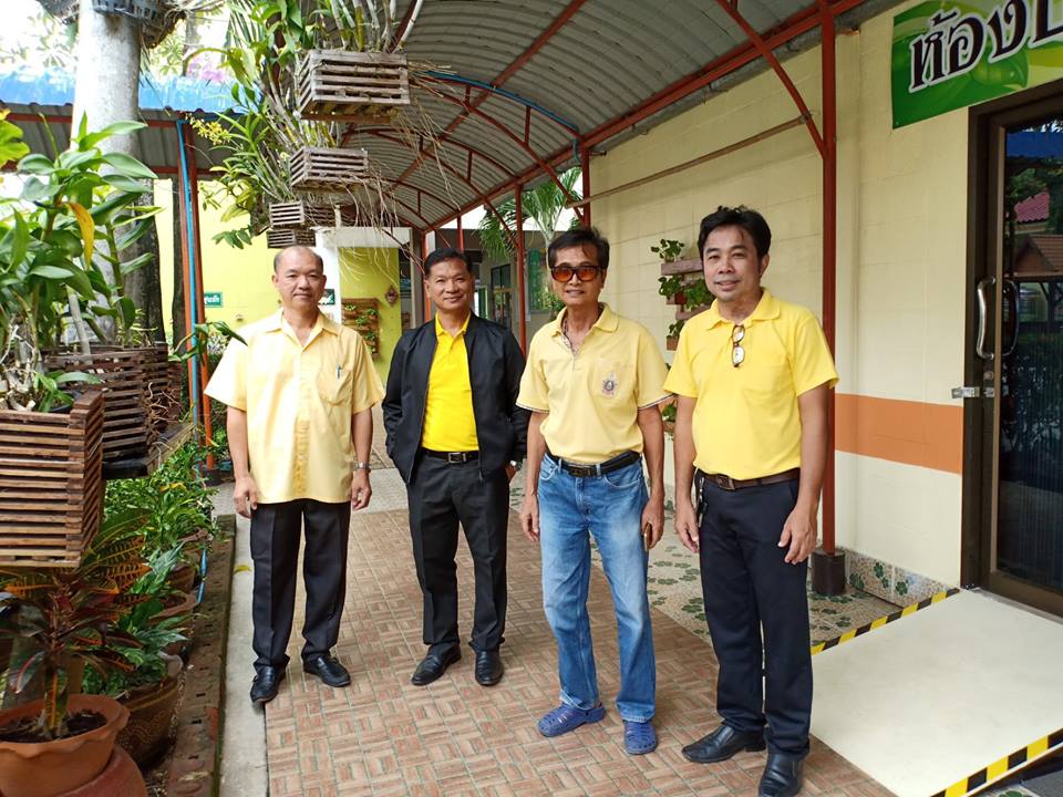 ทำกิจกรรมสาธารณประโยชน์เพื่อสังคมที่โรงเรียนฉะเชิงเทราปัญญานุกูล