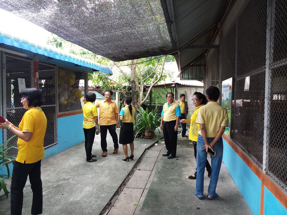 ทำกิจกรรมสาธารณประโยชน์เพื่อสังคมที่โรงเรียนฉะเชิงเทราปัญญานุกูล