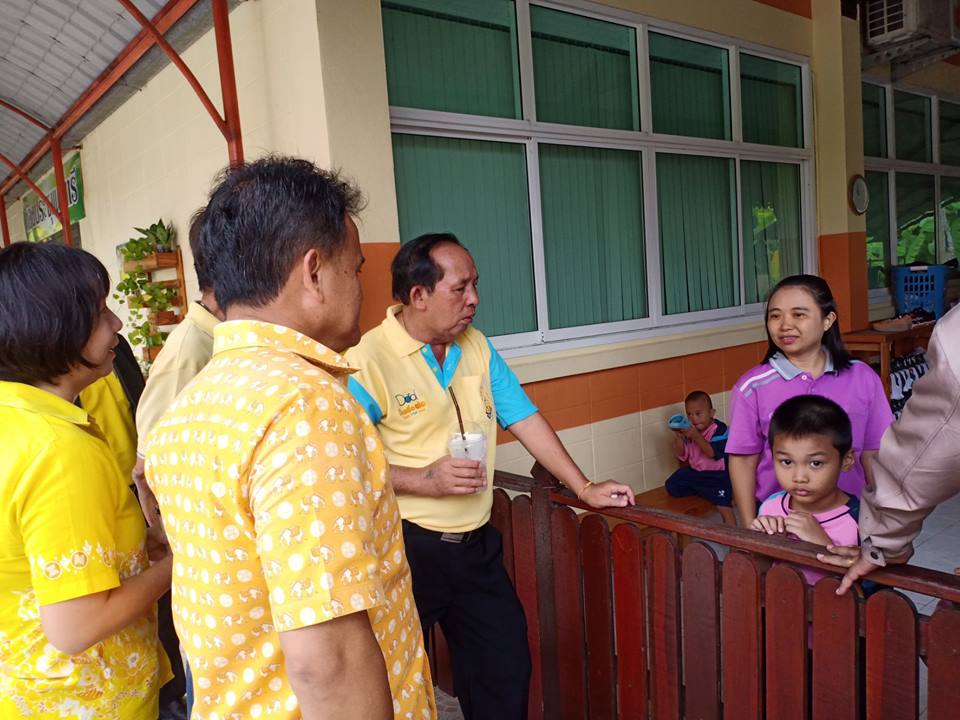 ทำกิจกรรมสาธารณประโยชน์เพื่อสังคมที่โรงเรียนฉะเชิงเทราปัญญานุกูล
