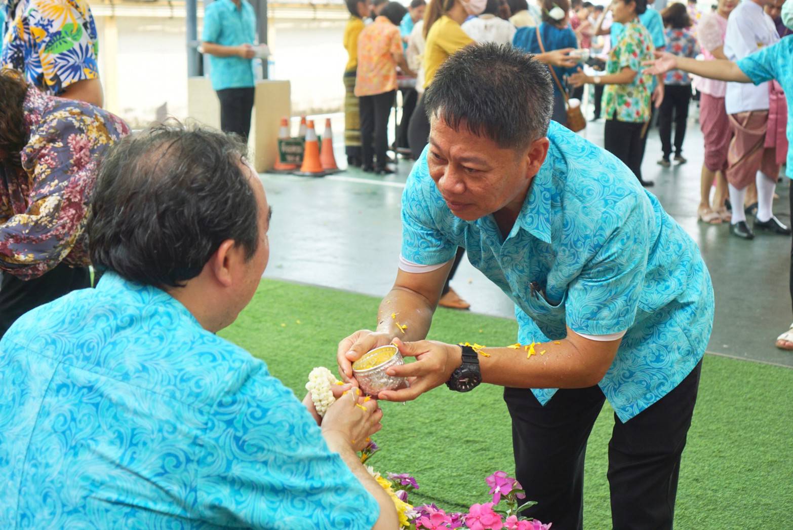 พิธีทำบุญ และรคน้ำขอพรเนื่องในเทศกาลสงกรานด์ ปี 2566
