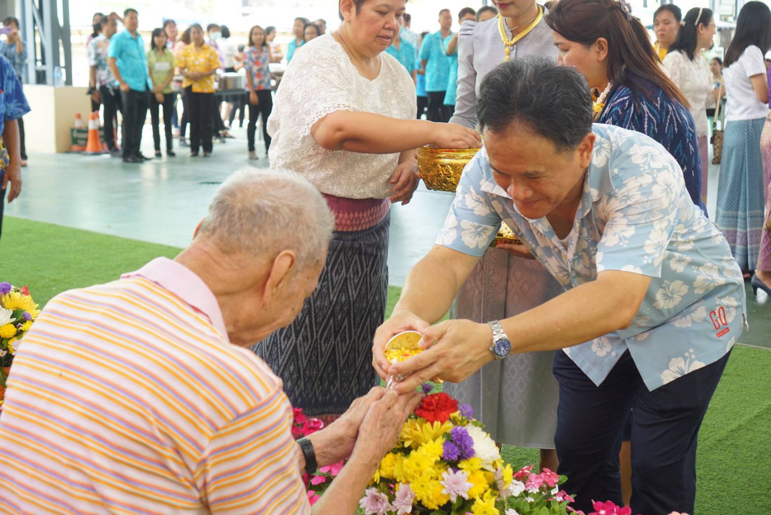 พิธีทำบุญ และรคน้ำขอพรเนื่องในเทศกาลสงกรานด์ ปี 2566