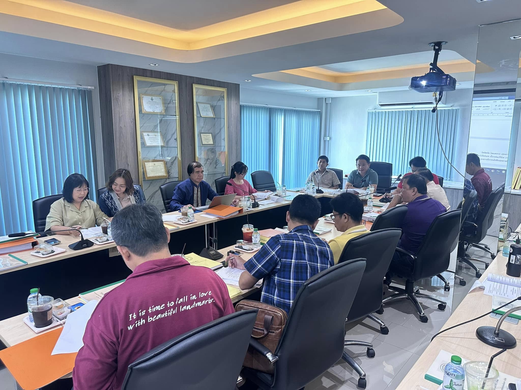 ประชุมคณะกรรมการ ศูนย์ประสานงาน สสธท. สอ. สสจ.ฉะเชิงเทรา ครั้งที่ 12/2567