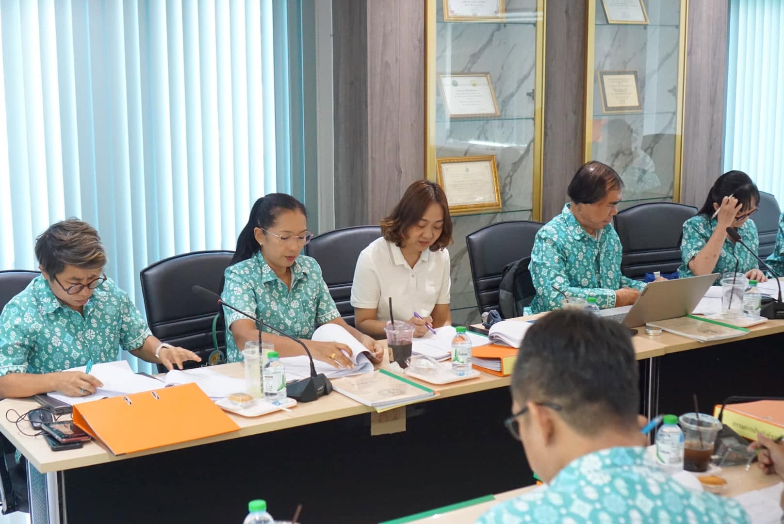 ประชุมคณะกรรมการ ศูนย์ประสานงาน สสธท. สอ. สสจ.ฉะเชิงเทรา ครั้งที่ 11/2567