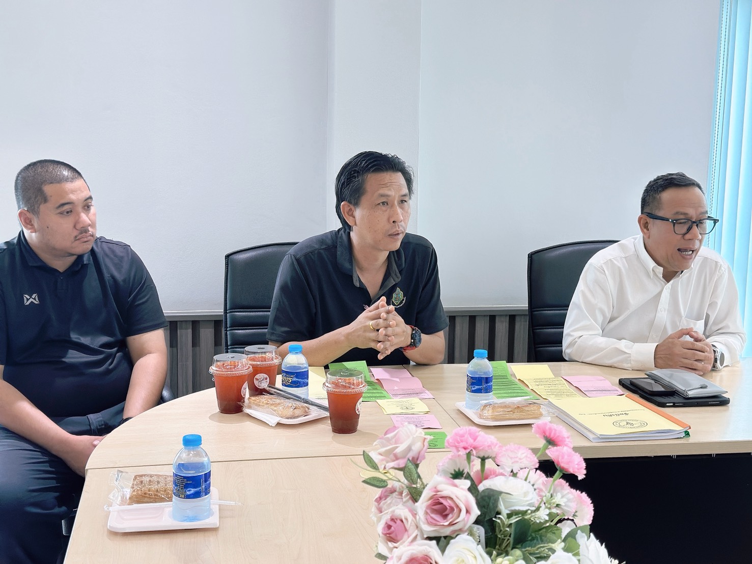 ต้อนรับเจ้าหน้าที่จากสำนักงานคณะกรรมการการเลือกตั้ง ประจำจังหวัดฉะเชิงเทรา
